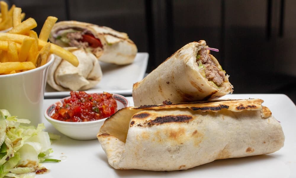 Rollo Gyros mit Käse & Zaziki — La Palma Pizzeria Edewecht